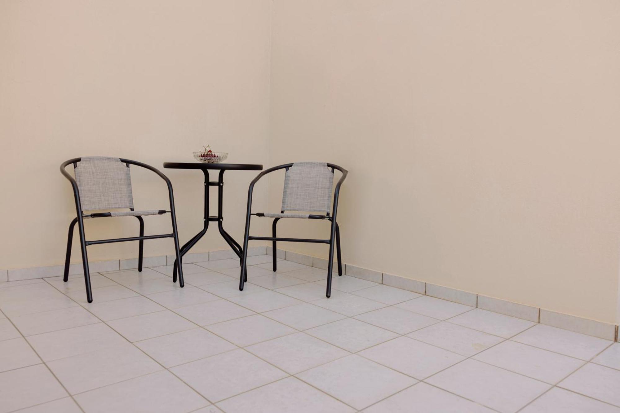Rikas City Apartment Heraklion  Bagian luar foto